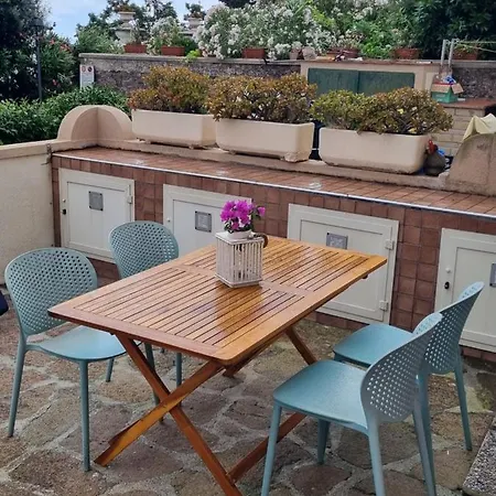 Le Petit Refuge Apartment Capraia Exterior photo